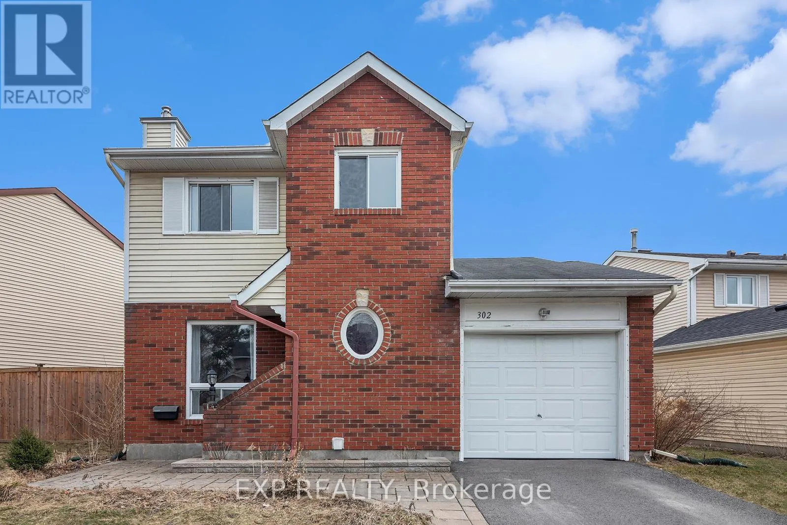 302 COTE-ROYALE CRESCENT