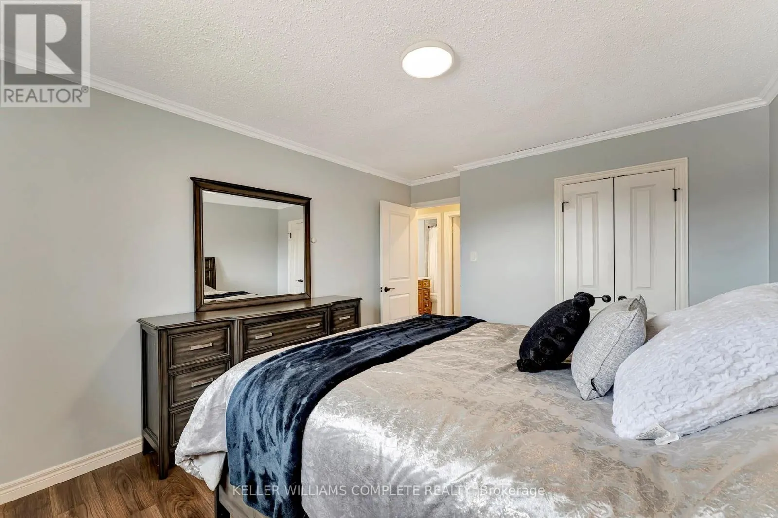 16 SETTLERS DRIVE