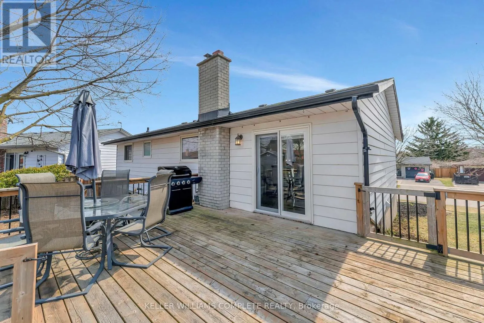 16 SETTLERS DRIVE