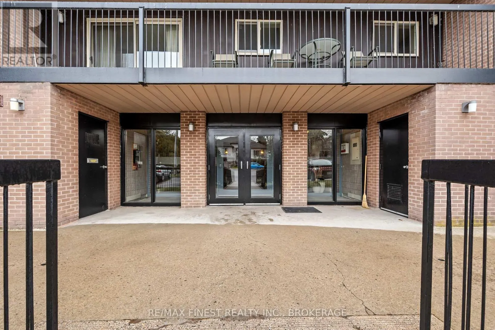 601 - 610 WILLIAM STREET, #601