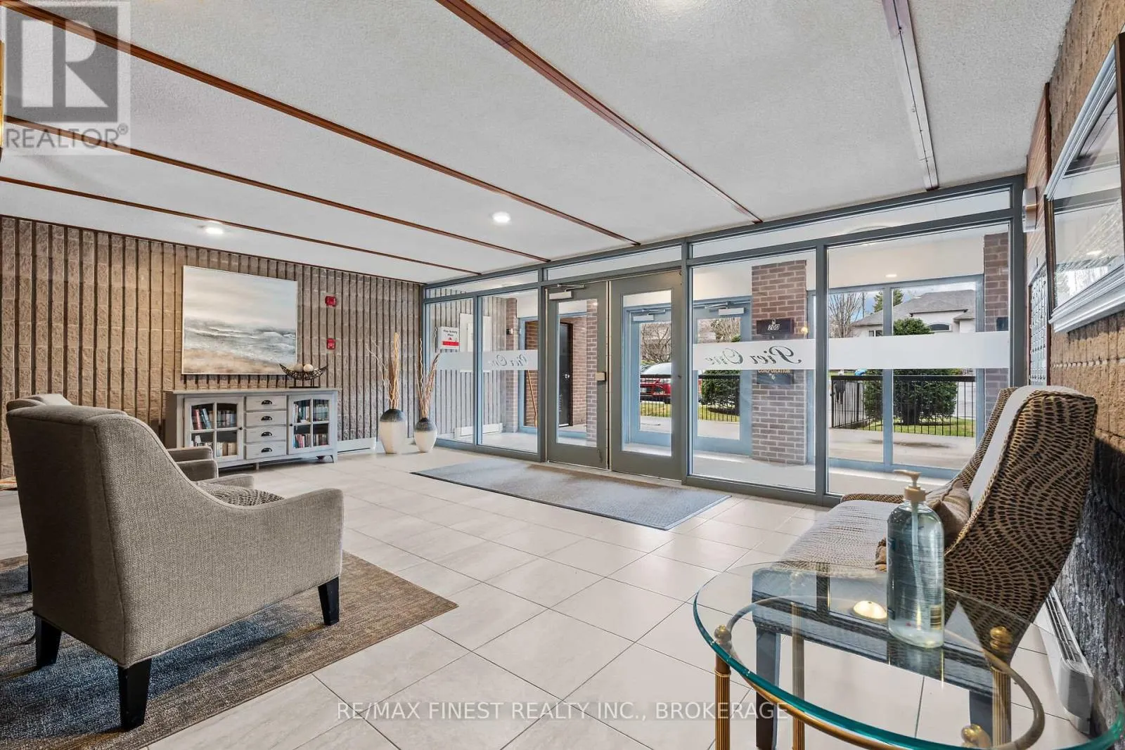 601 - 610 WILLIAM STREET, #601