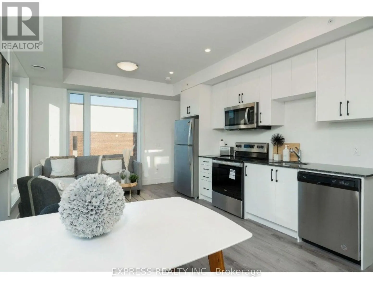 301 - 103 ROGERS STREET