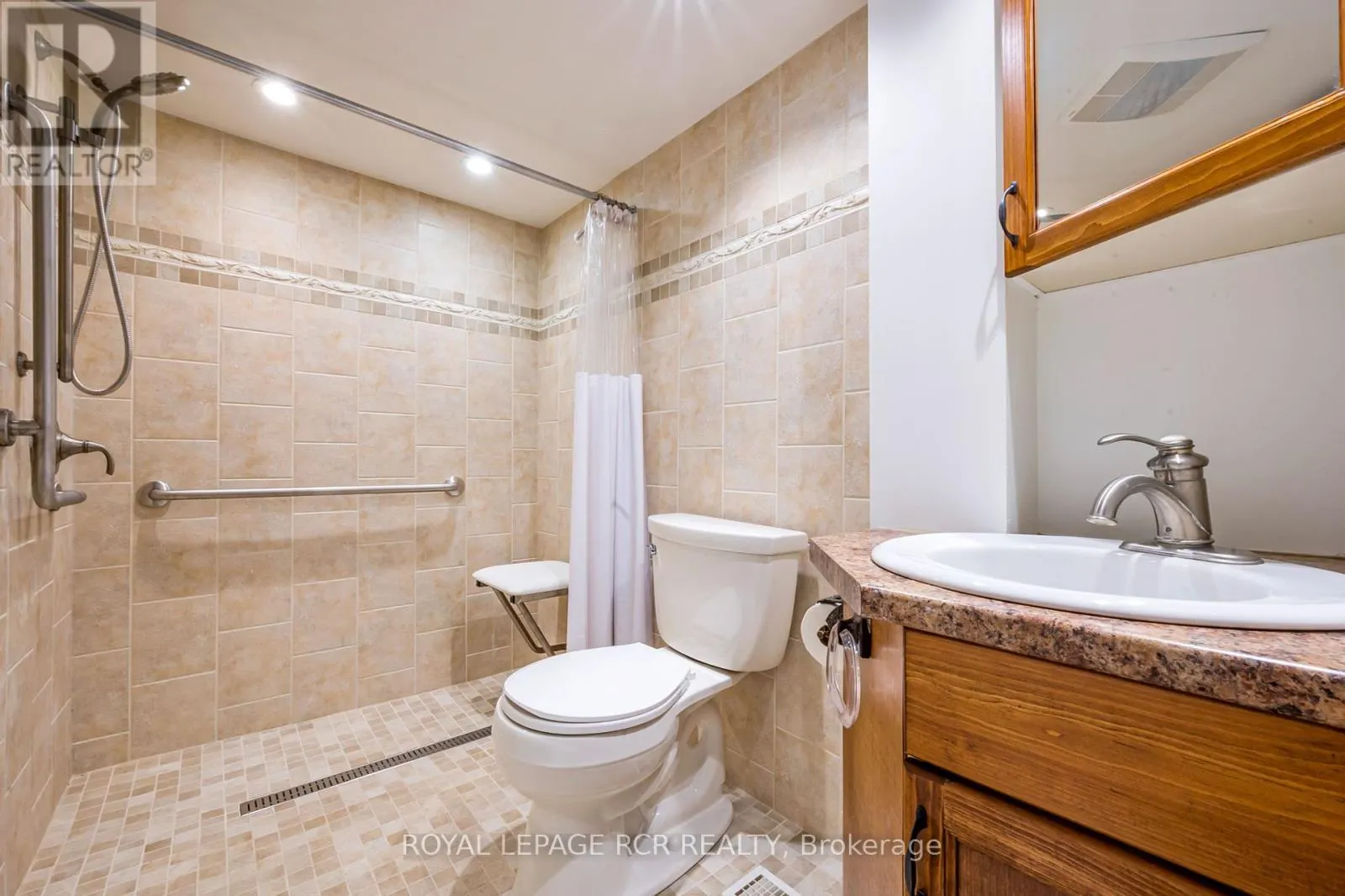 15 RIVER BLUFF PATH