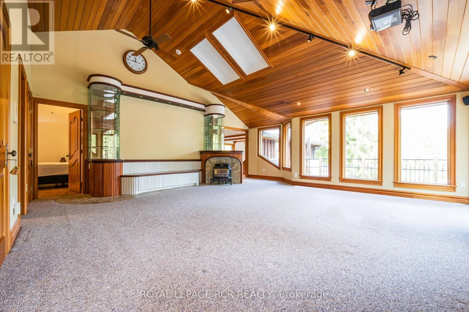 15 RIVER BLUFF PATH