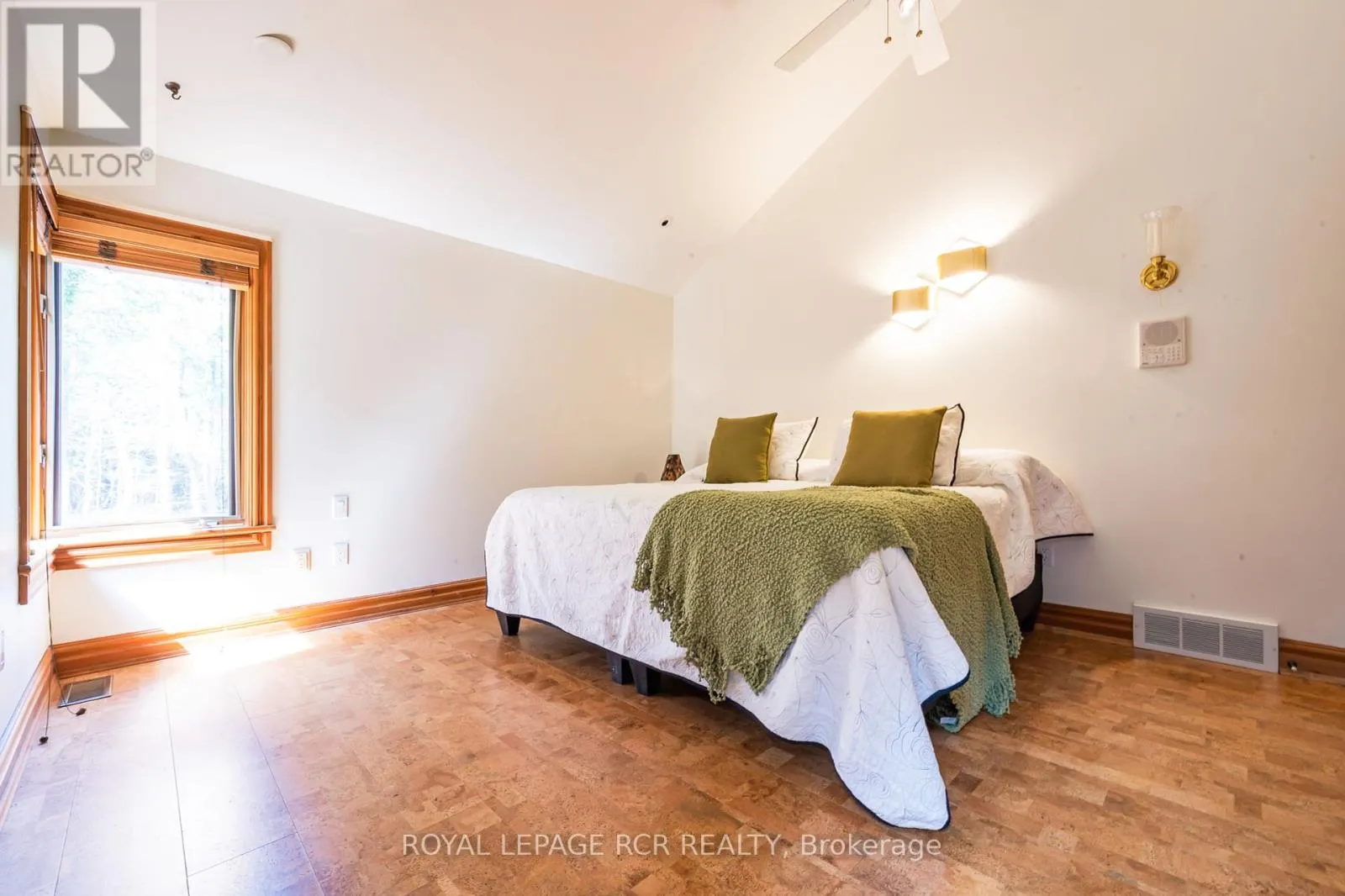15 RIVER BLUFF PATH