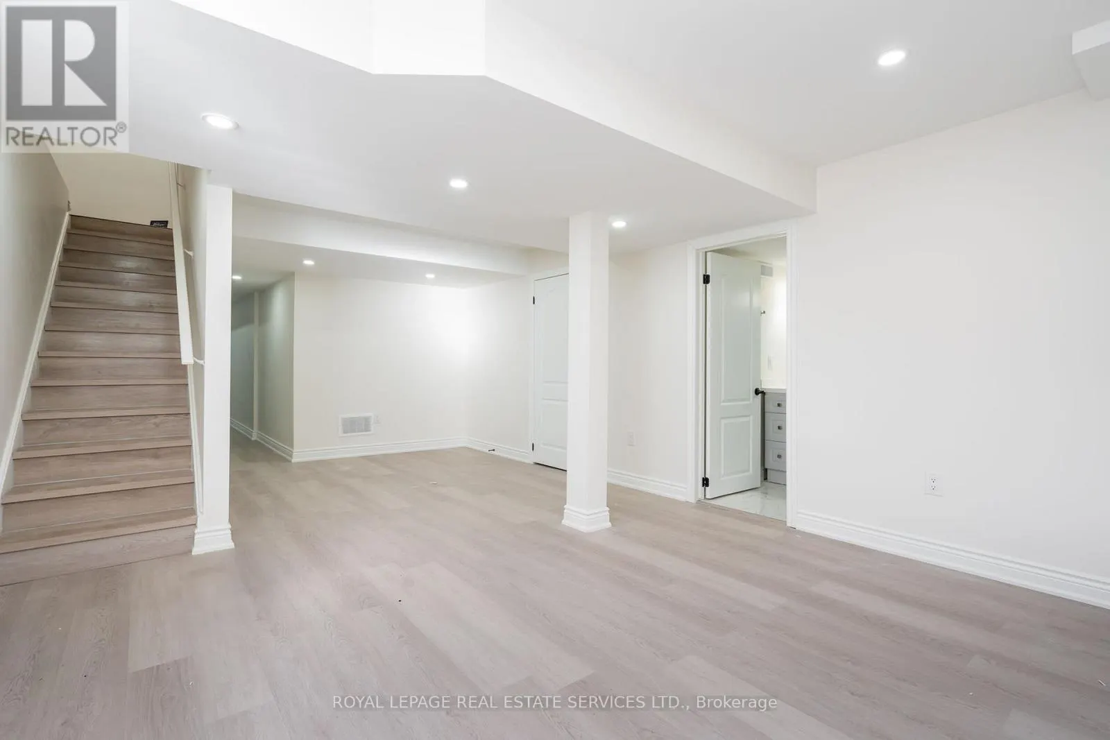 72 - 166 DEERPATH DRIVE