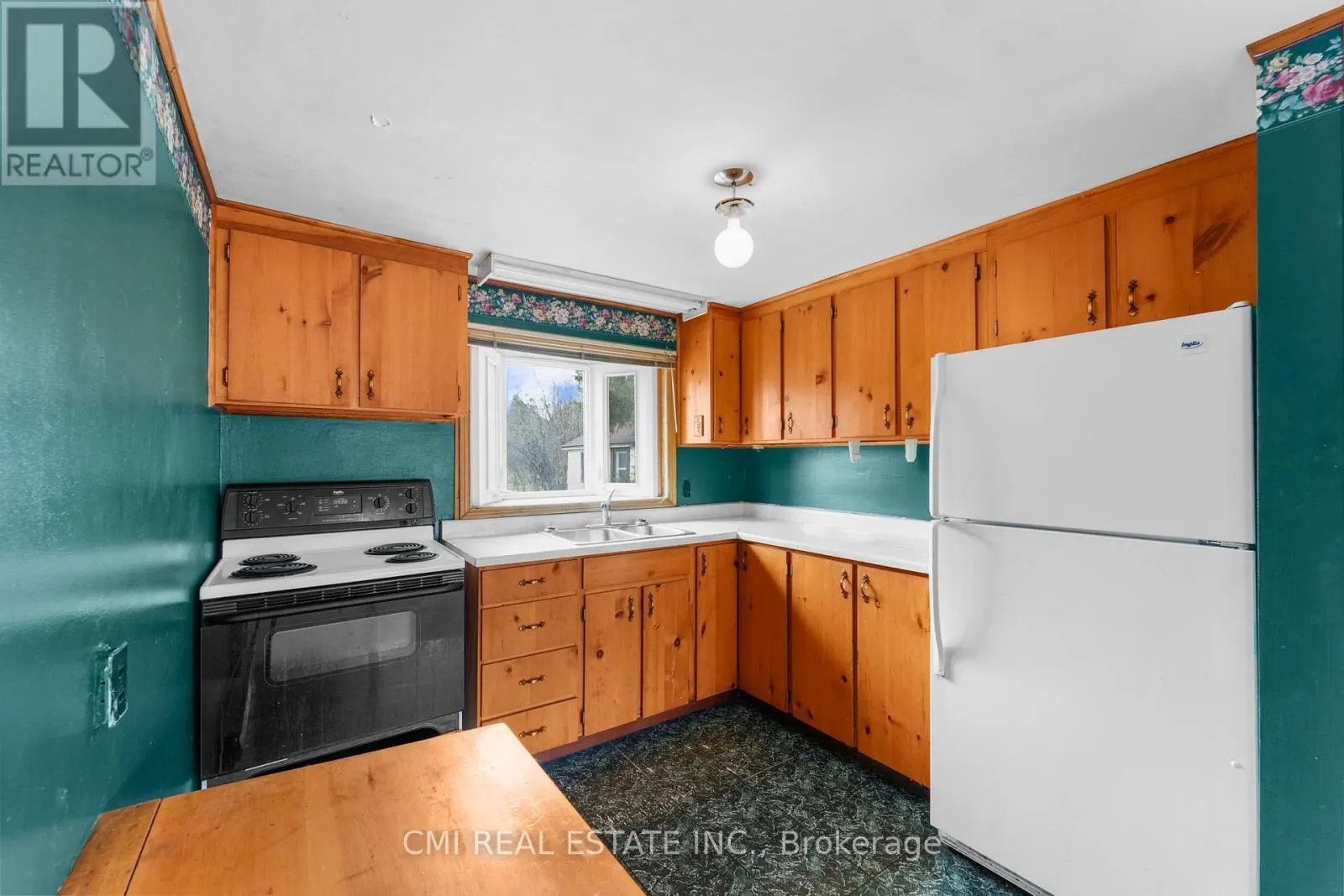 222 CENTENNIAL LANE