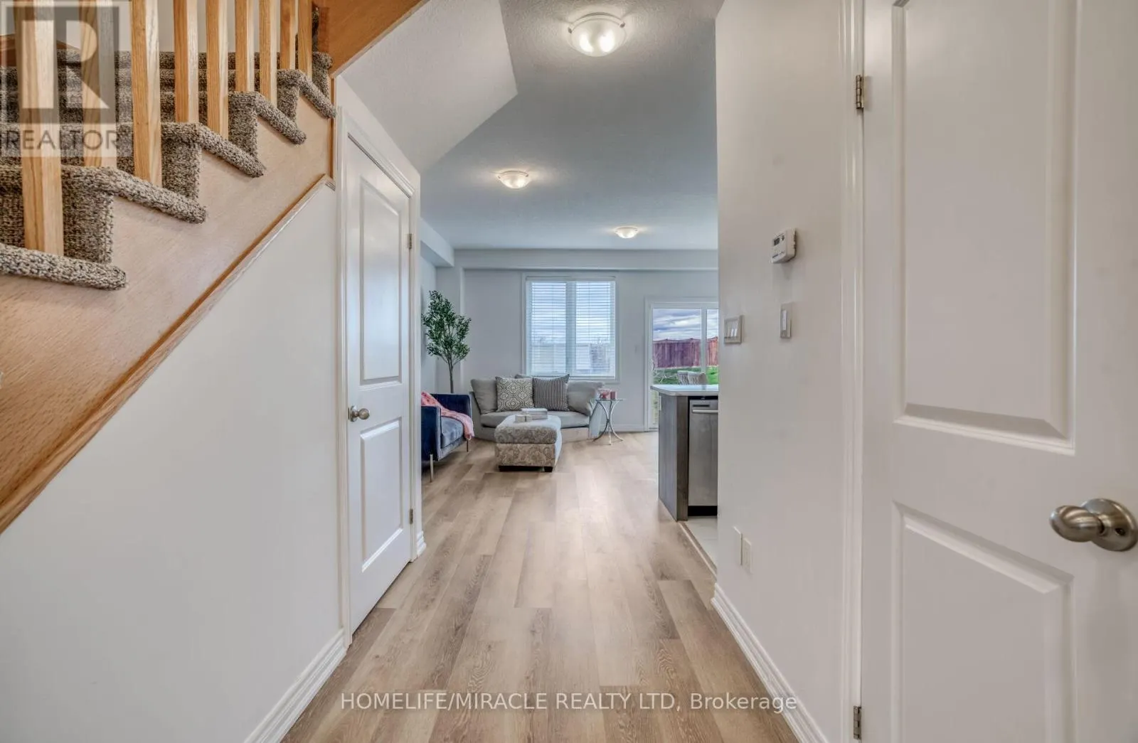 19 PINOT CRESCENT