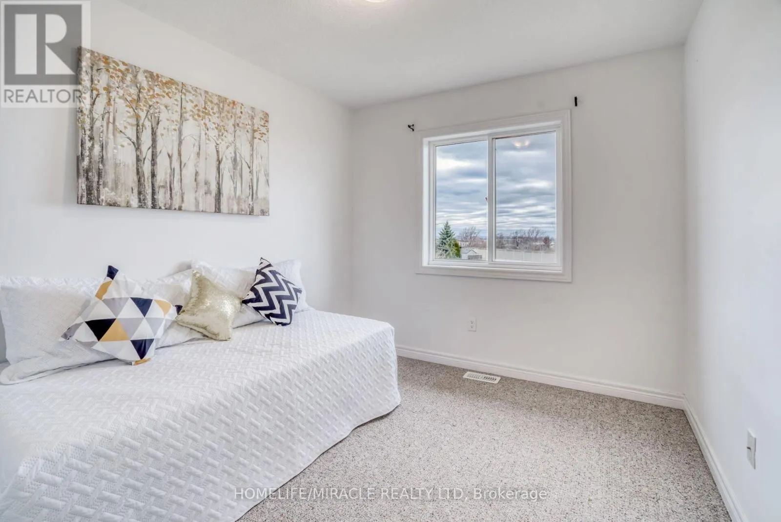 19 PINOT CRESCENT