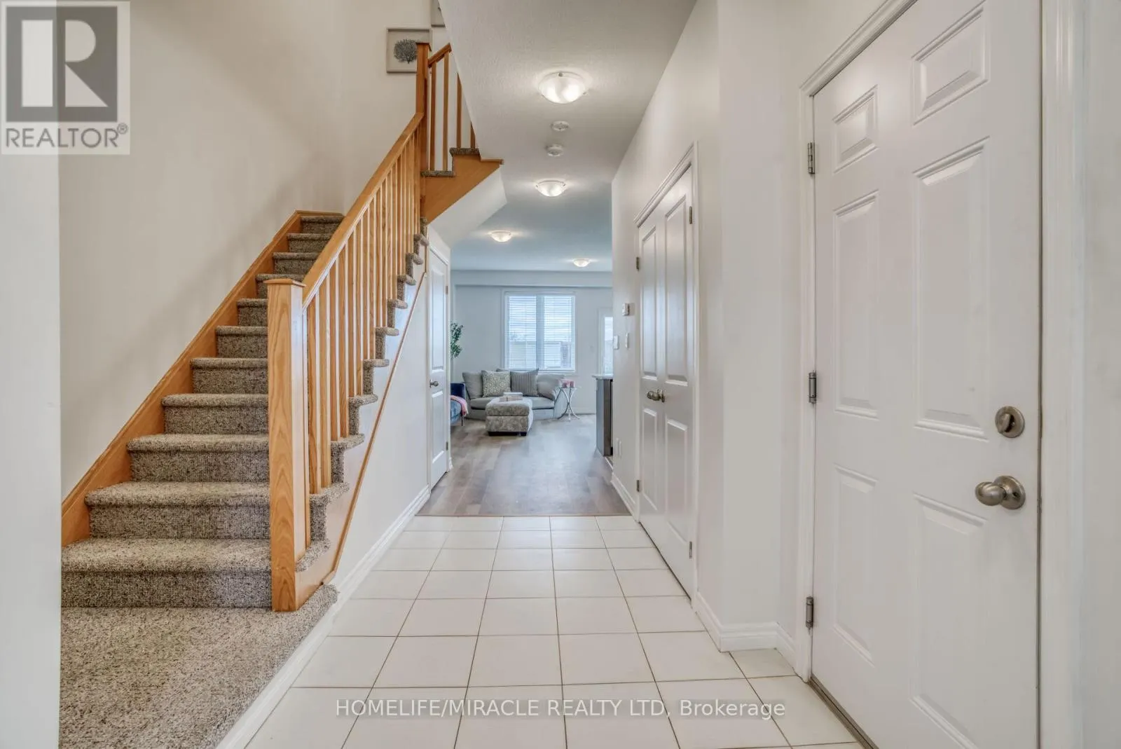 19 PINOT CRESCENT