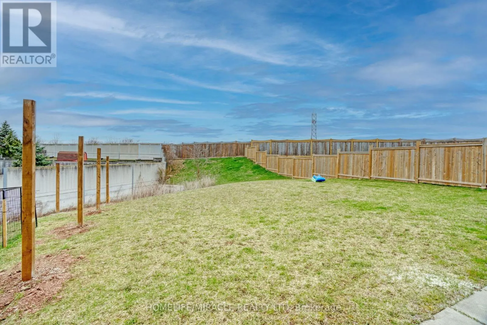 19 PINOT CRESCENT