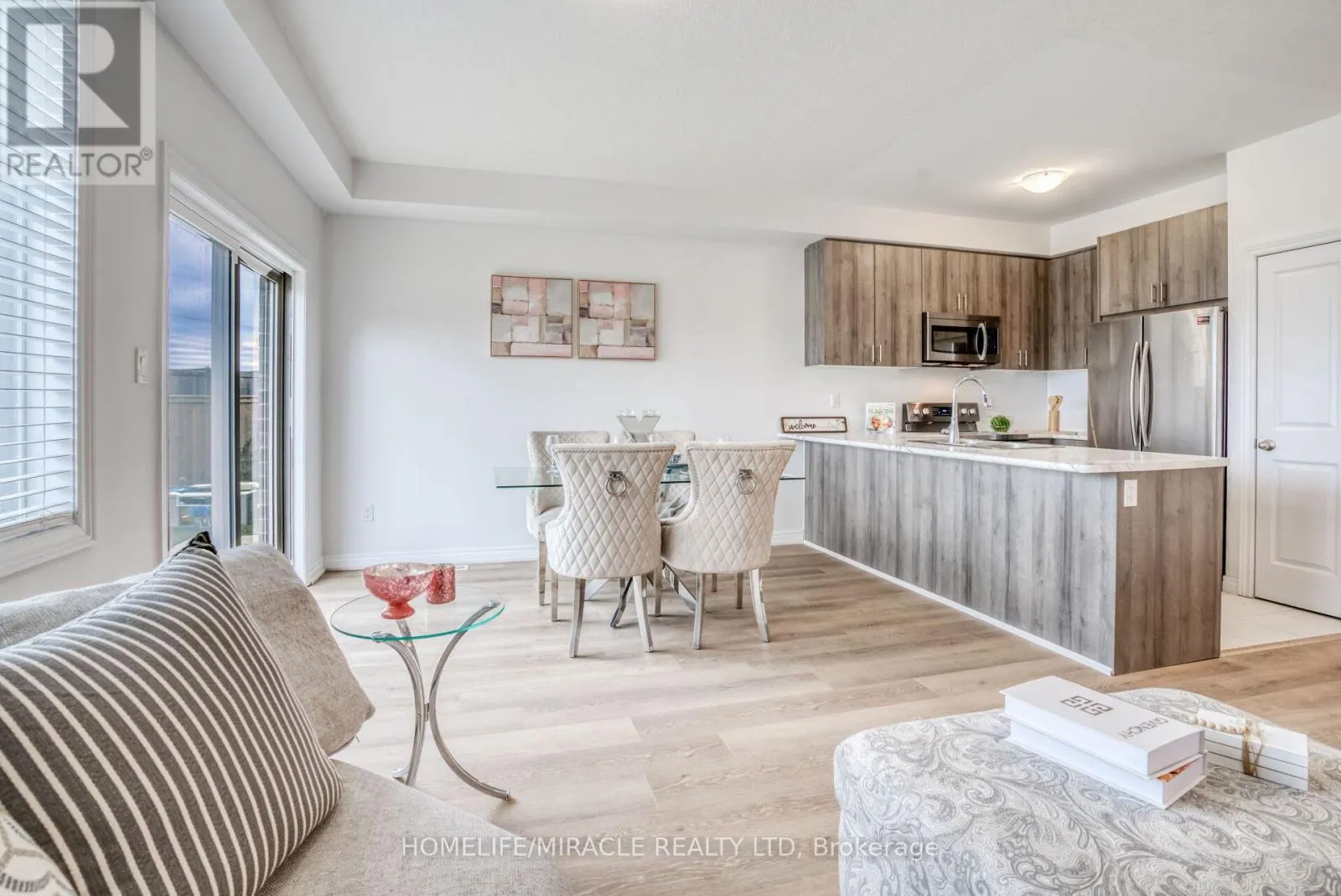19 PINOT CRESCENT