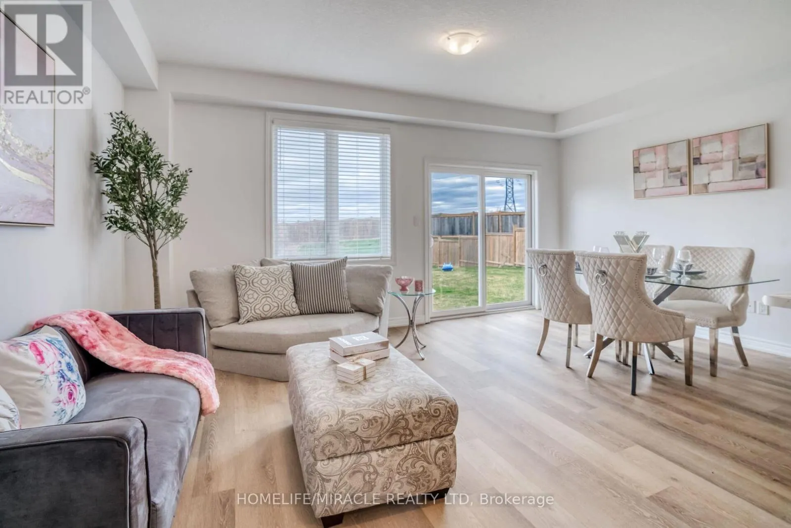19 PINOT CRESCENT