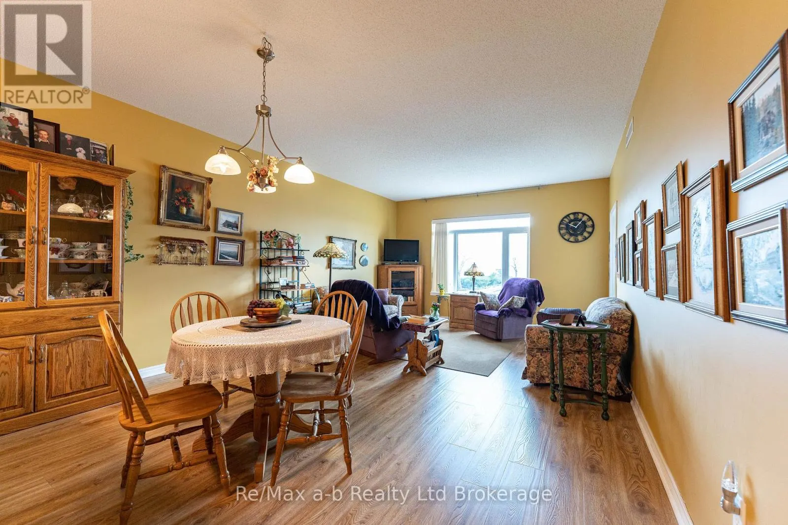 101 - 80 BRIDGE STREET E, #101