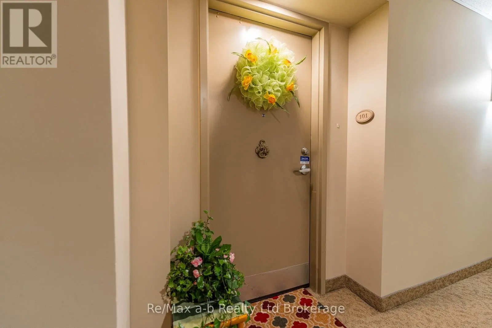 101 - 80 BRIDGE STREET E, #101