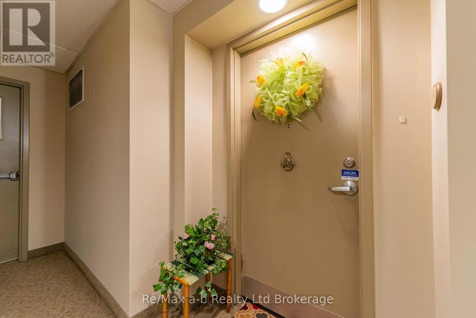 101 - 80 BRIDGE STREET E, #101