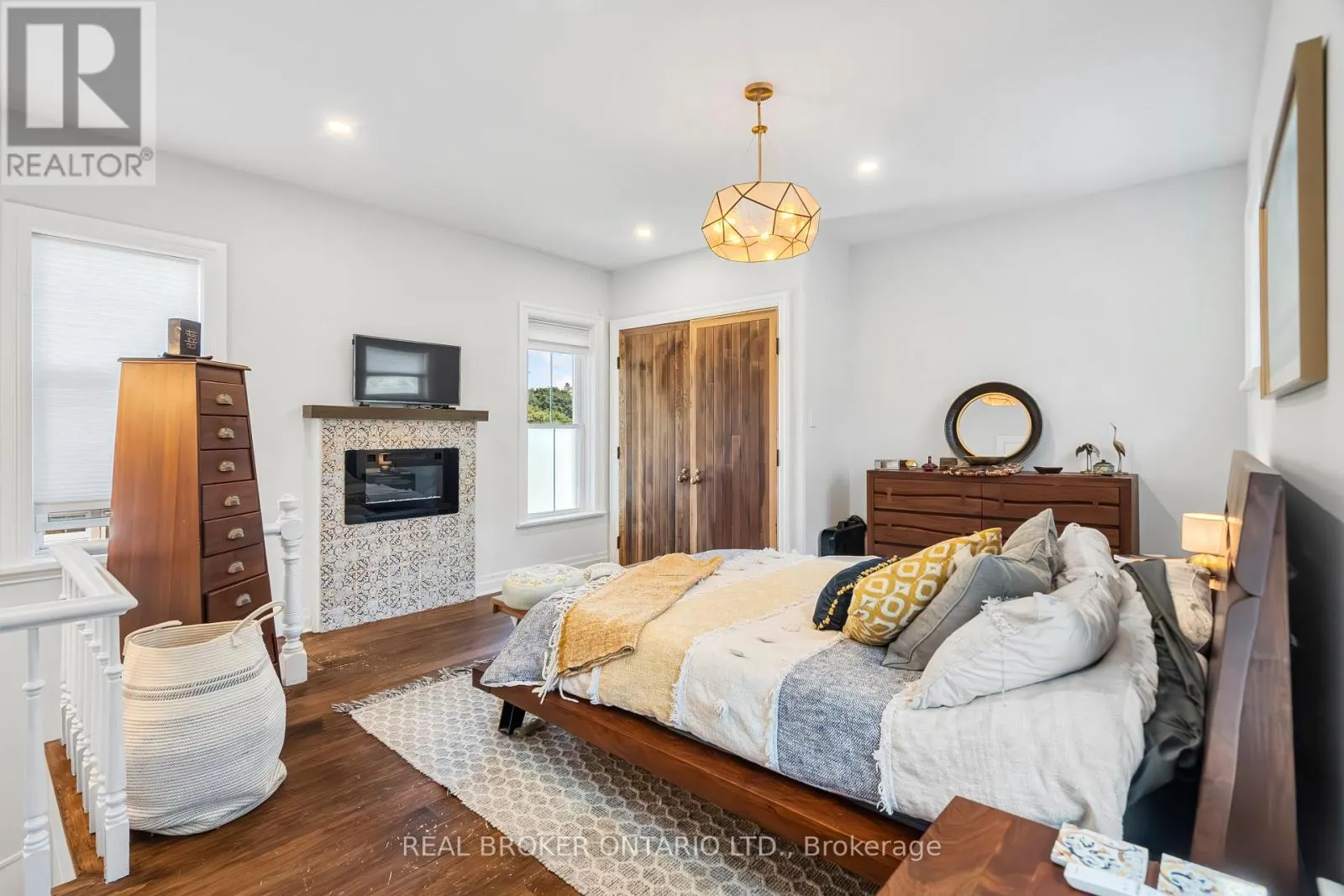 74 LAKE AVENUE W