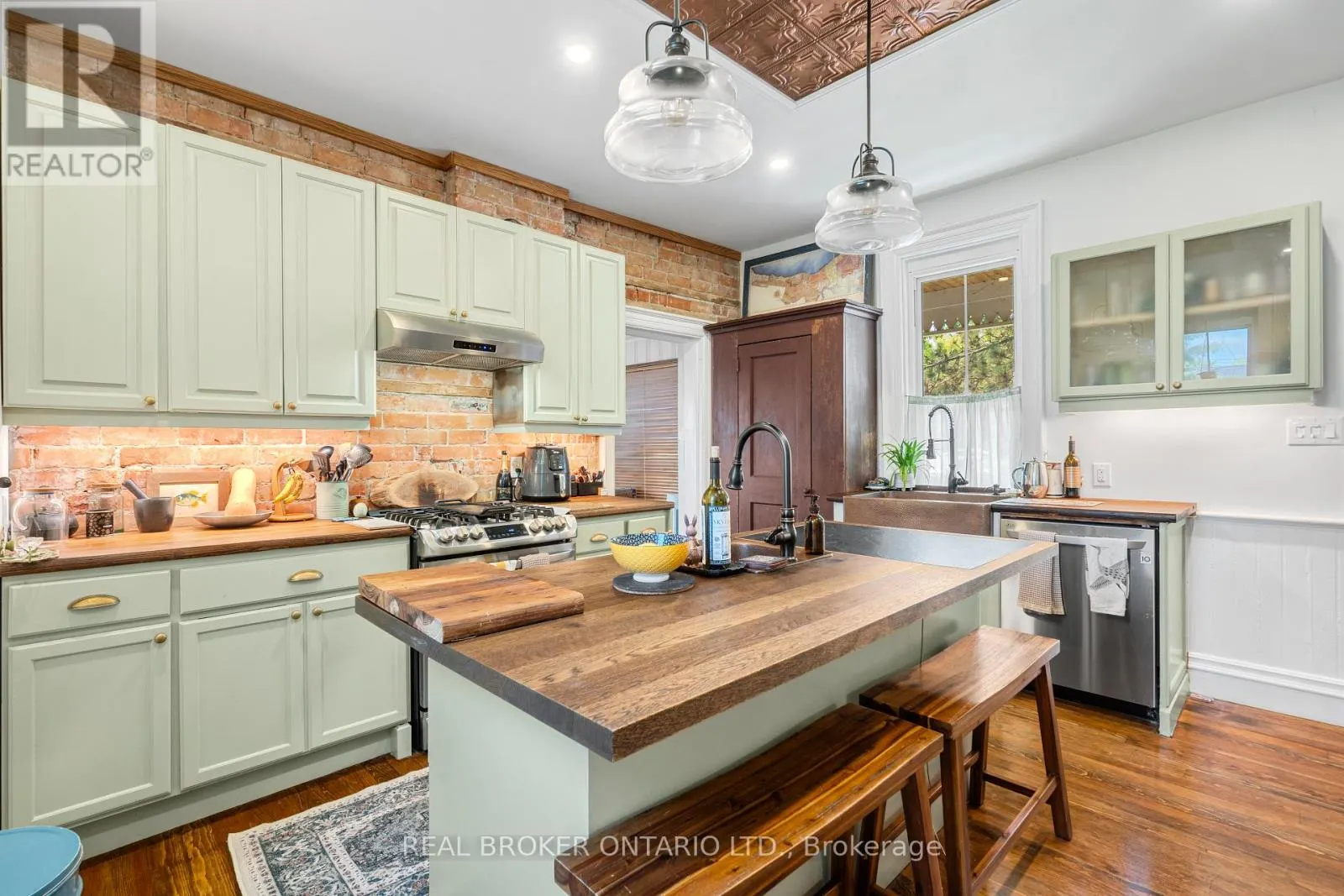 74 LAKE AVENUE W