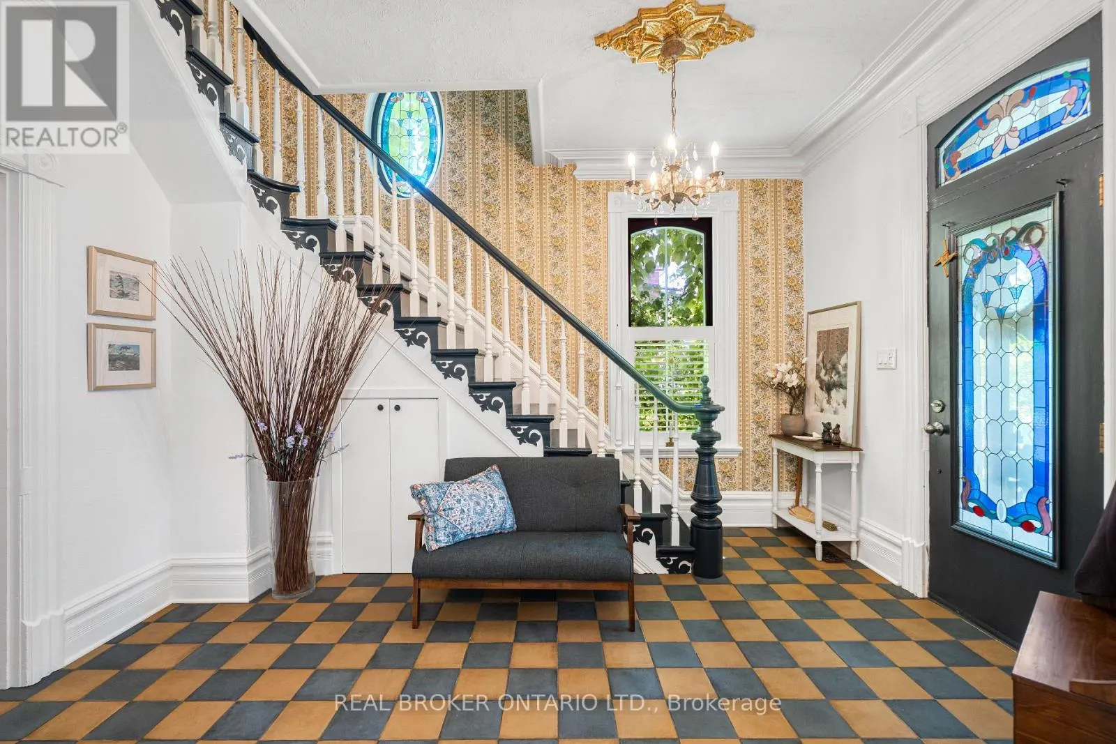 74 LAKE AVENUE W