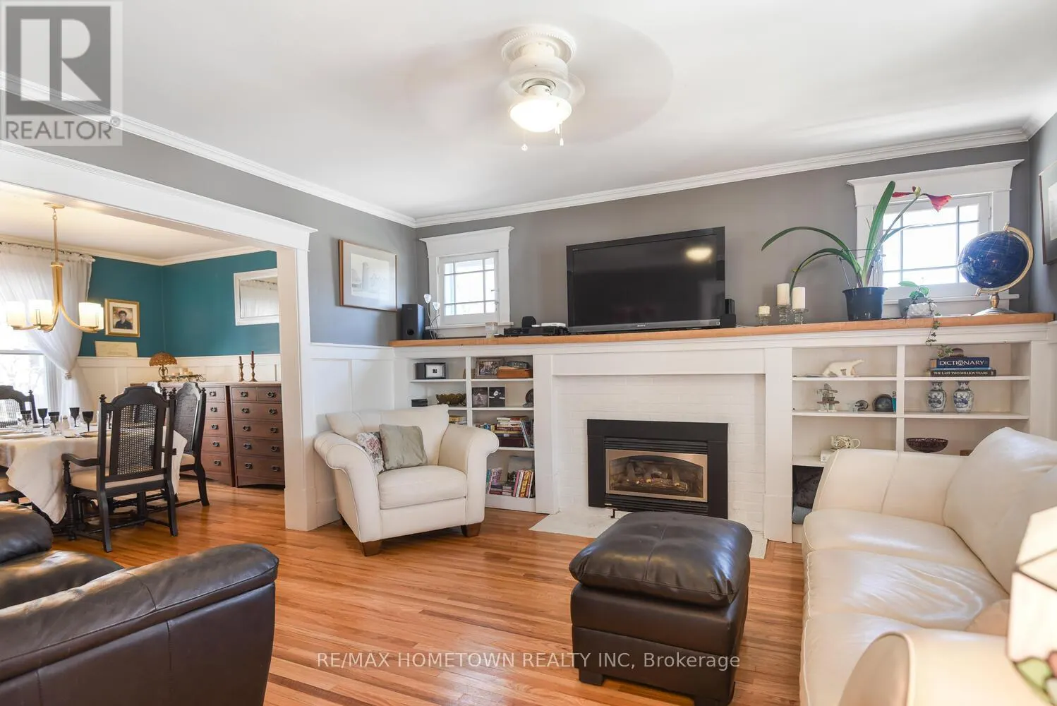 214 JAMES STREET E