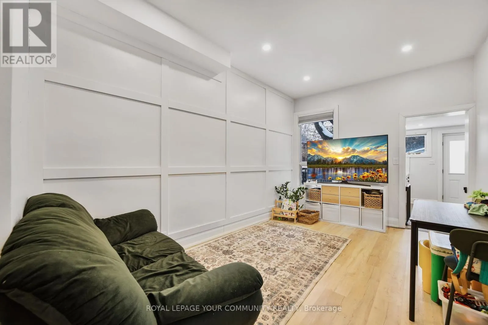 97 GARFIELD AVENUE S