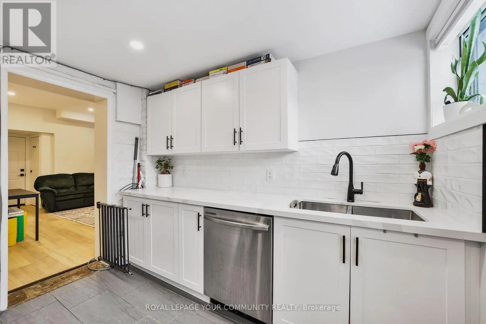 97 GARFIELD AVENUE S