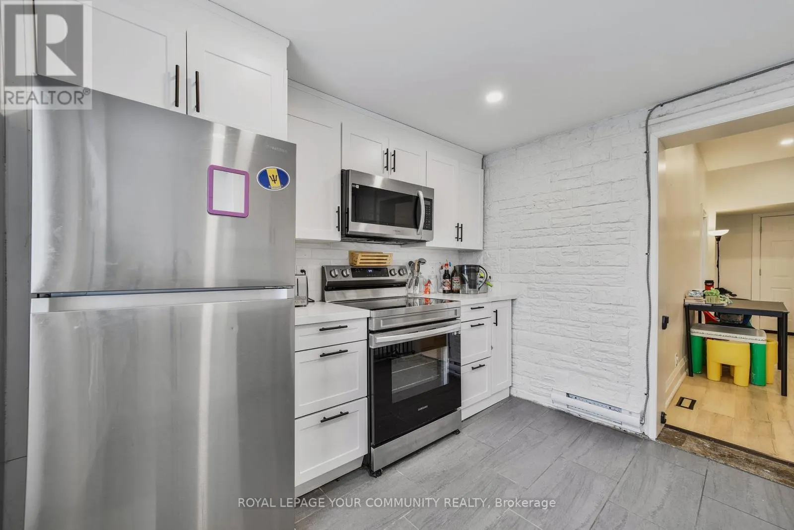 97 GARFIELD AVENUE S