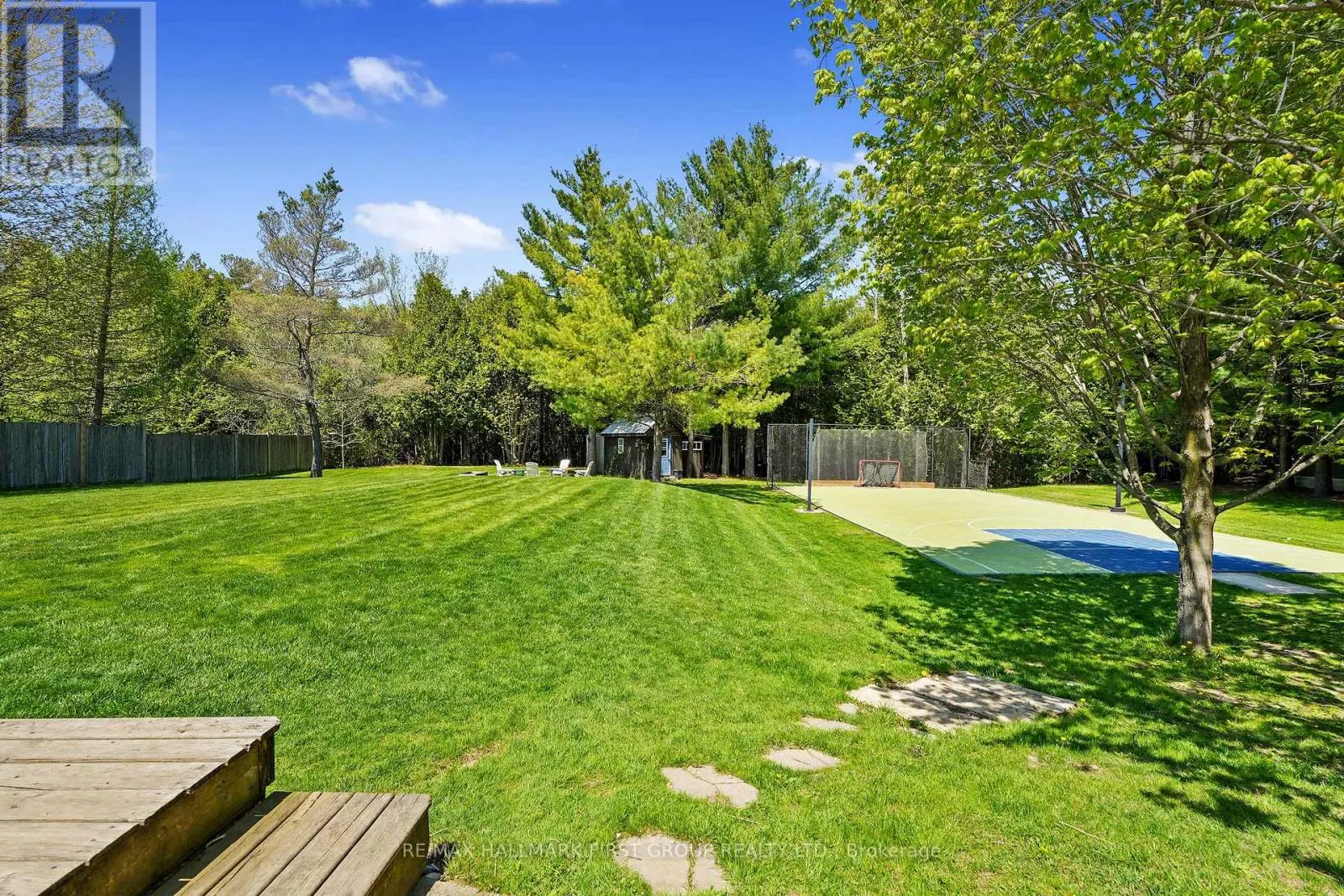 3905 LAROSE CRESCENT