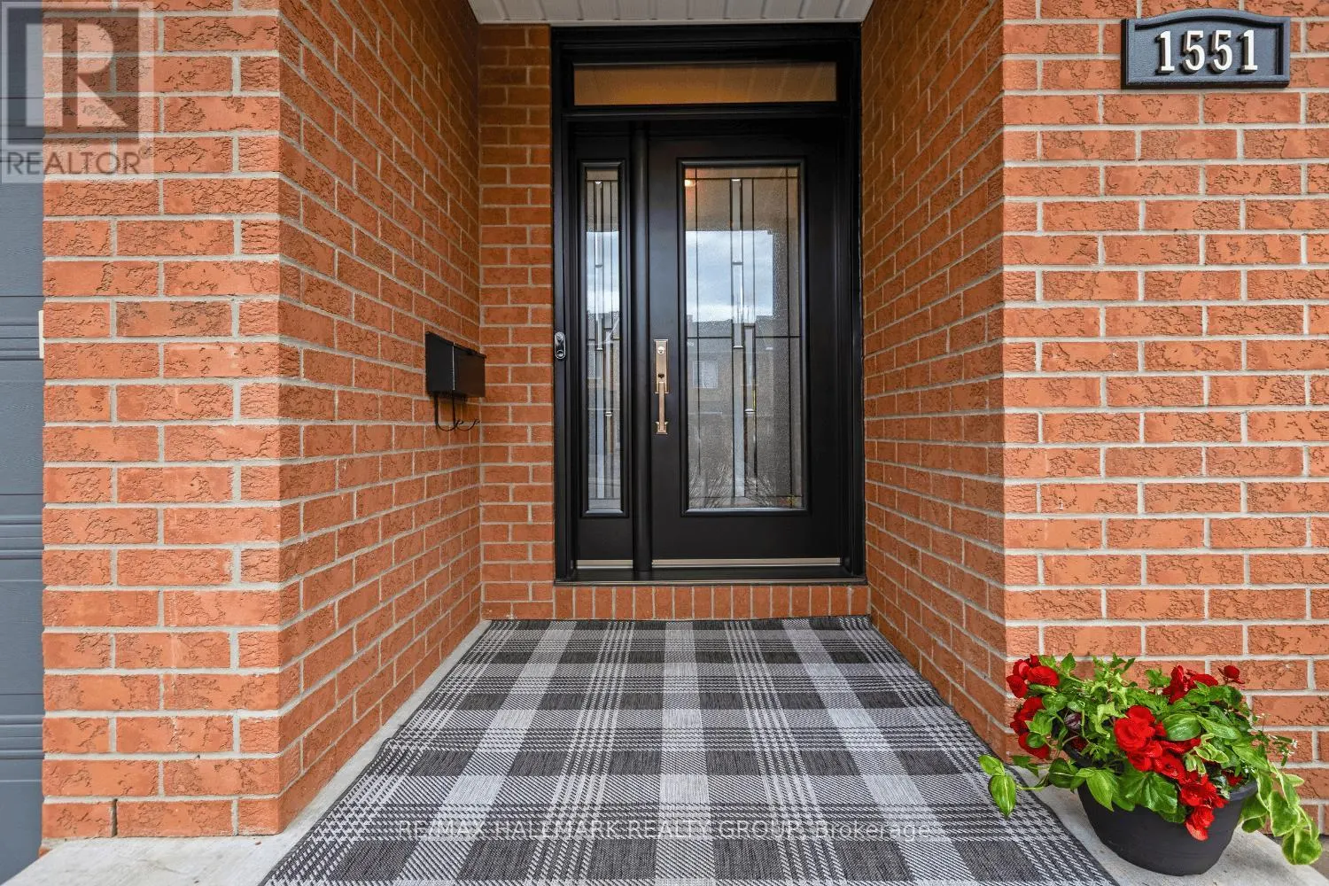 1551 HENRI LAUZON STREET