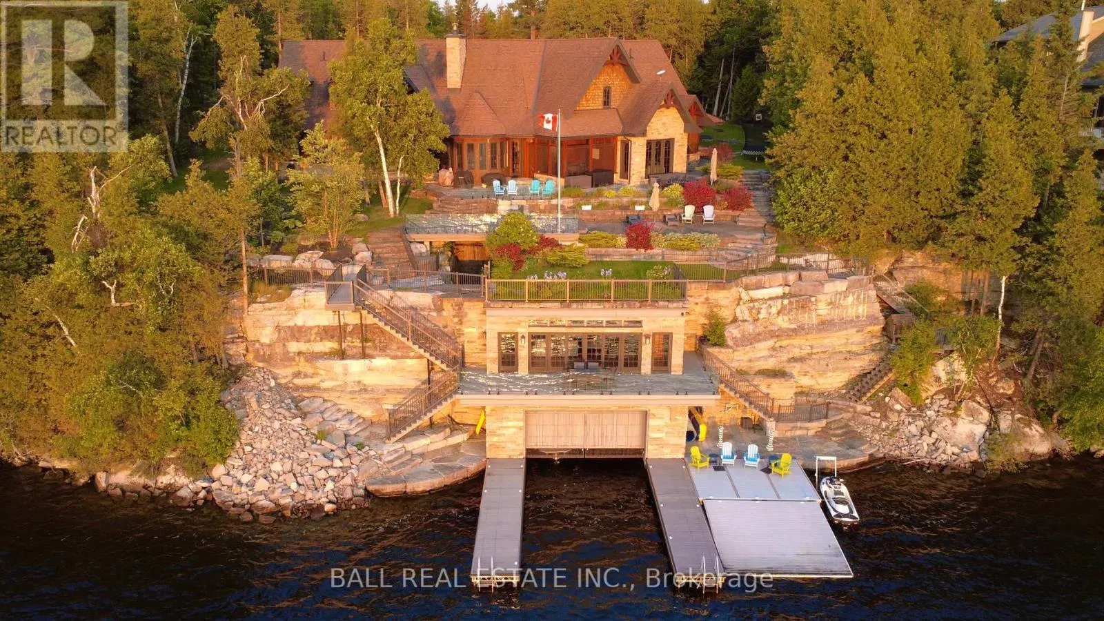 890 BIRCHVIEW ROAD