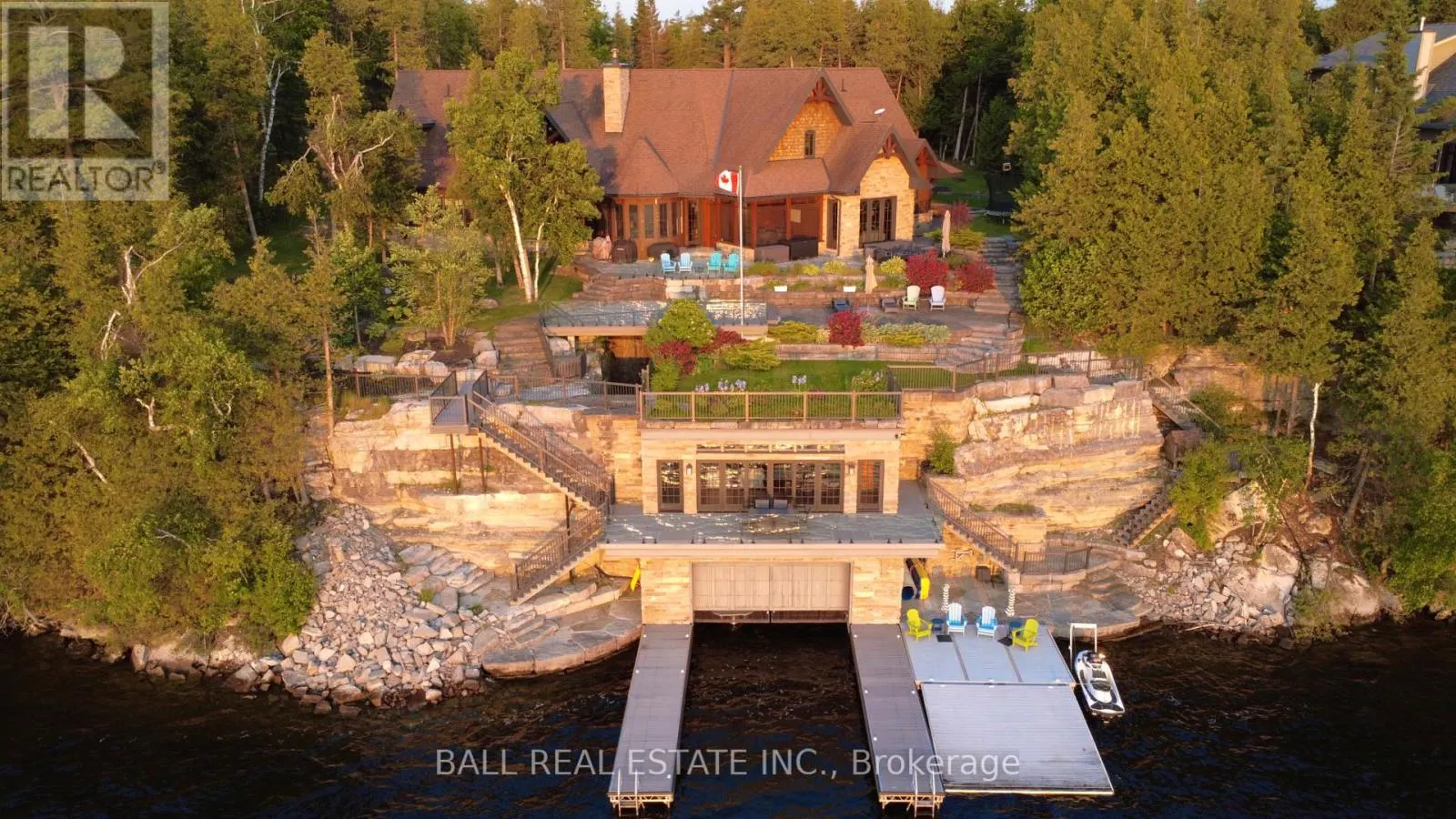 890 BIRCHVIEW ROAD