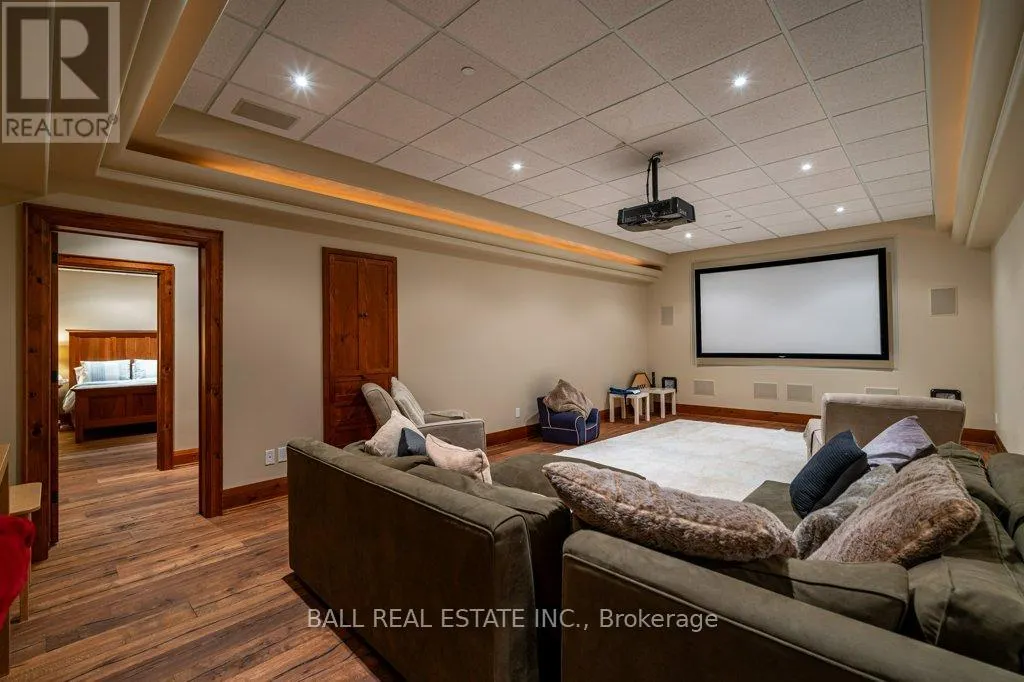 890 BIRCHVIEW ROAD