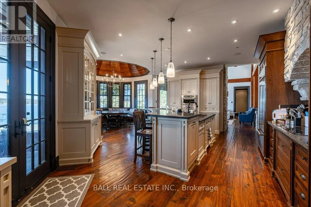 890 BIRCHVIEW ROAD