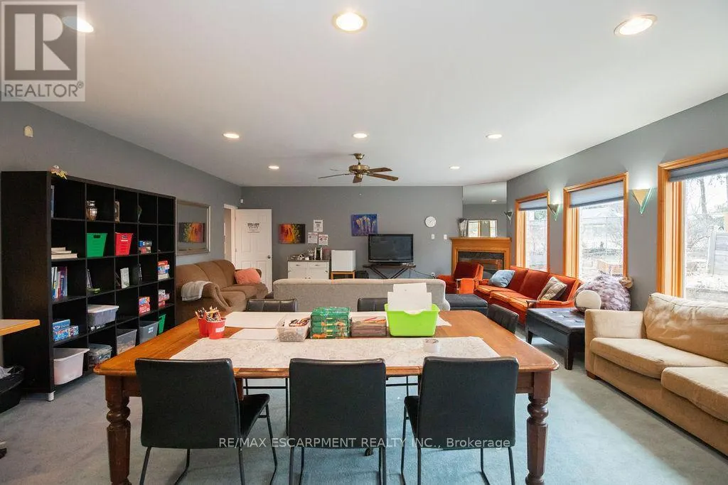 144 WILSON STREET E
