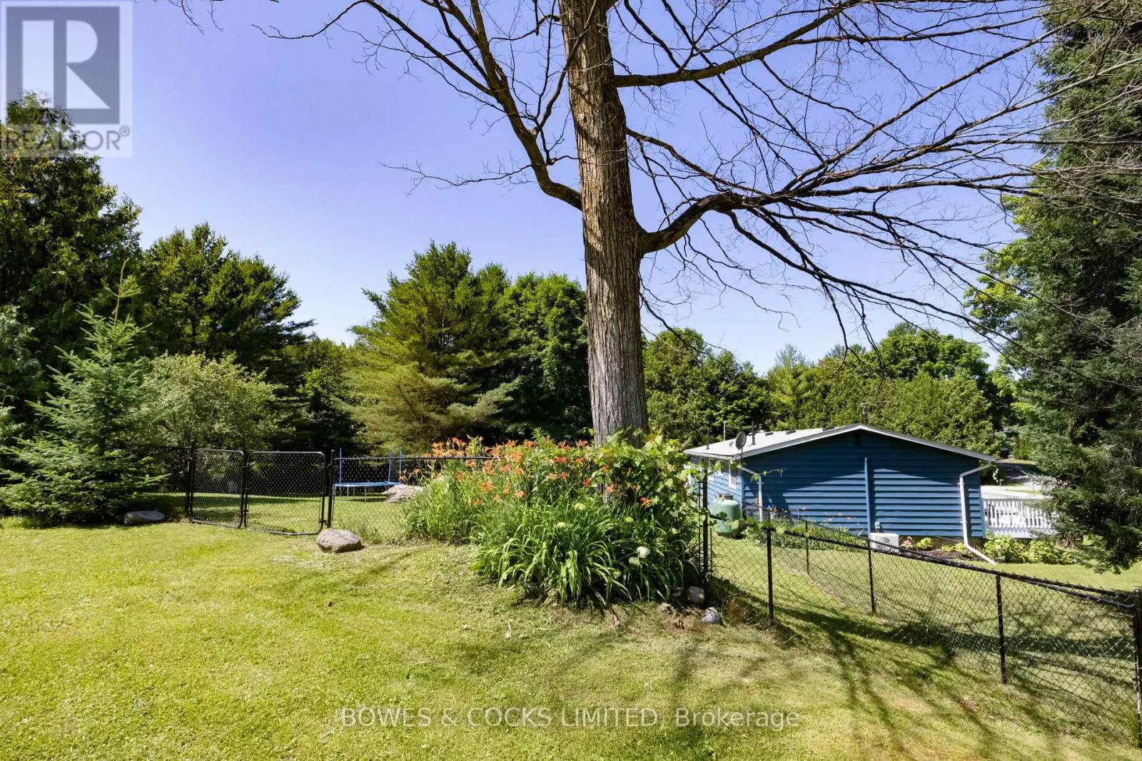 1545 WESTVIEW CRESCENT