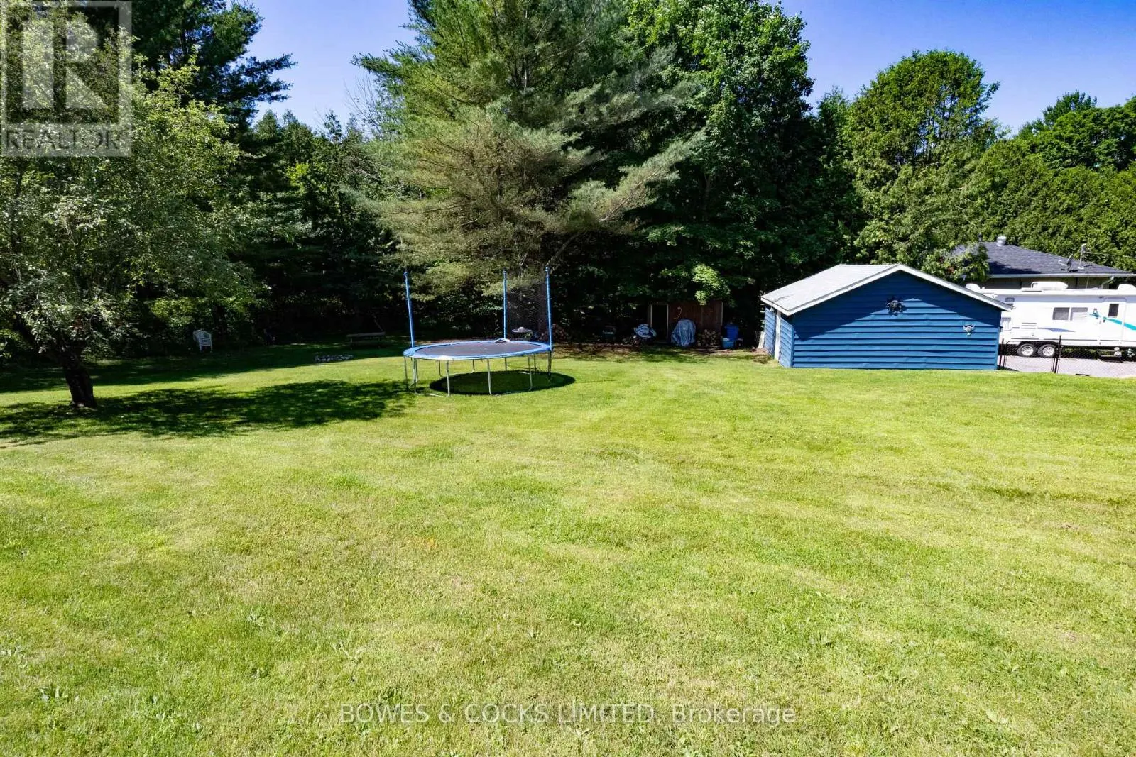 1545 WESTVIEW CRESCENT