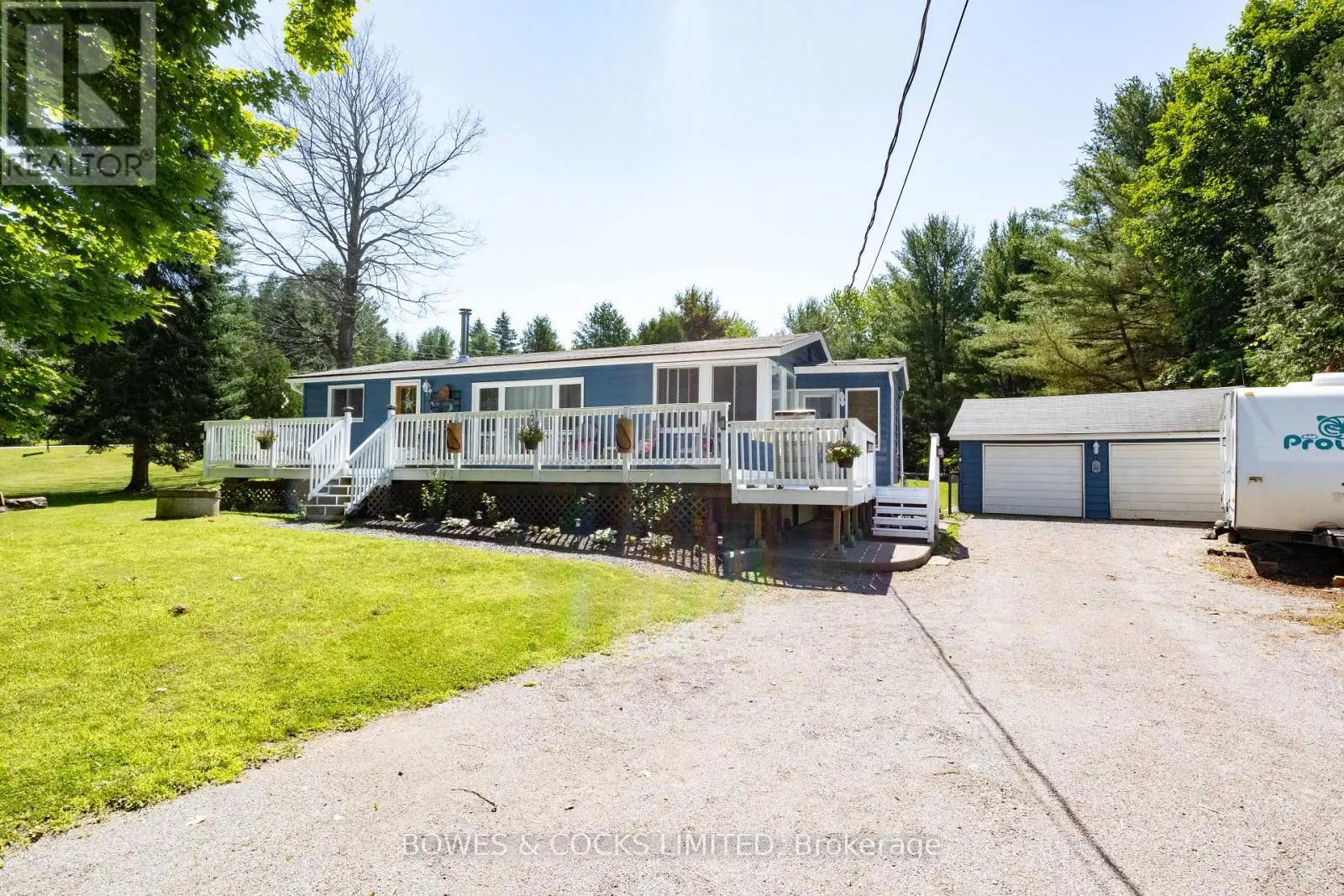 1545 WESTVIEW CRESCENT