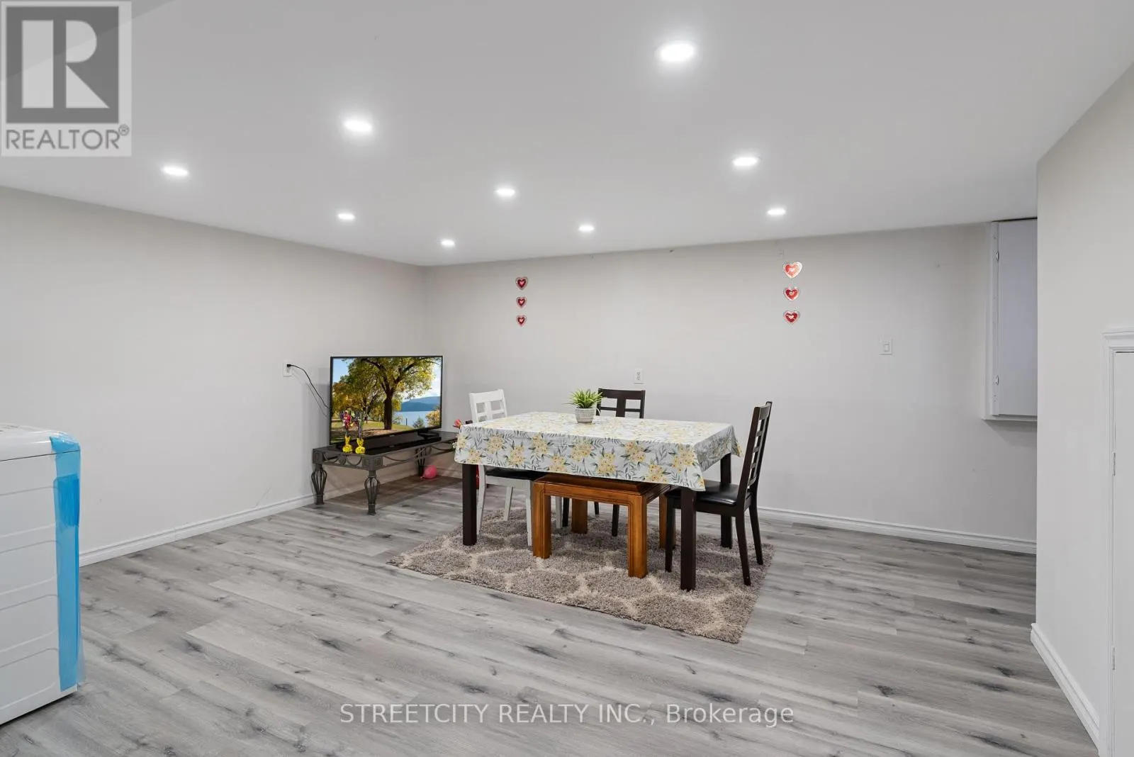 54 BRENNAN DRIVE N