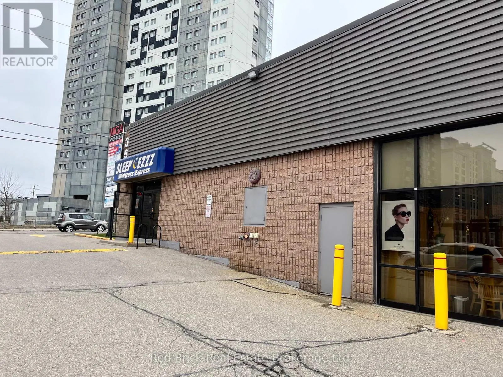 1 - 354 KING STREET N, #1
