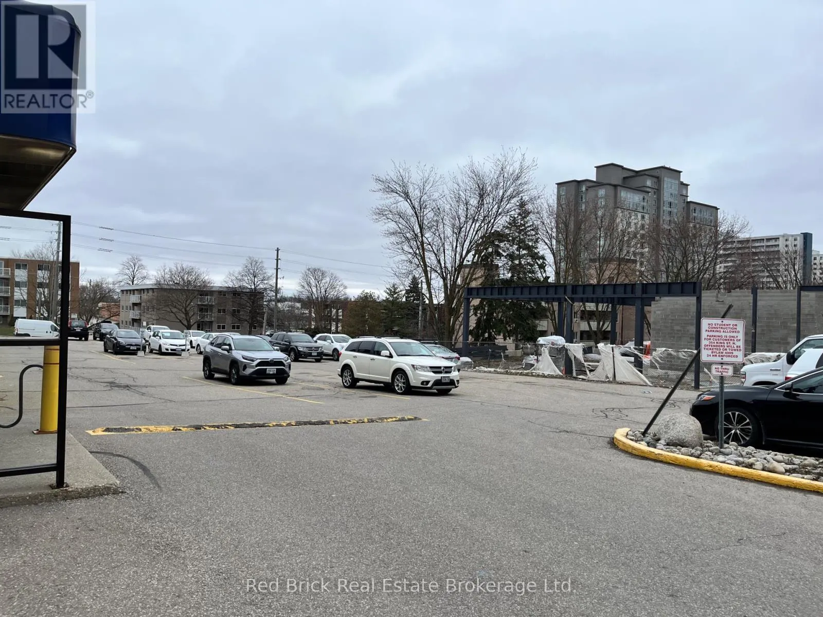 1 - 354 KING STREET N, #1