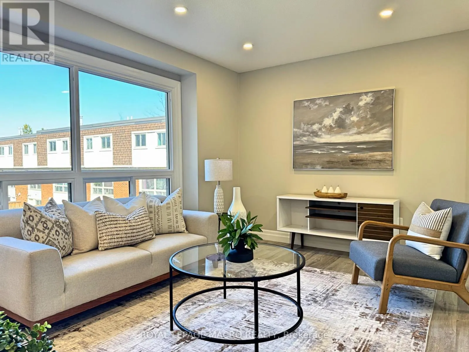 35 - 125 BONAVENTURE DRIVE