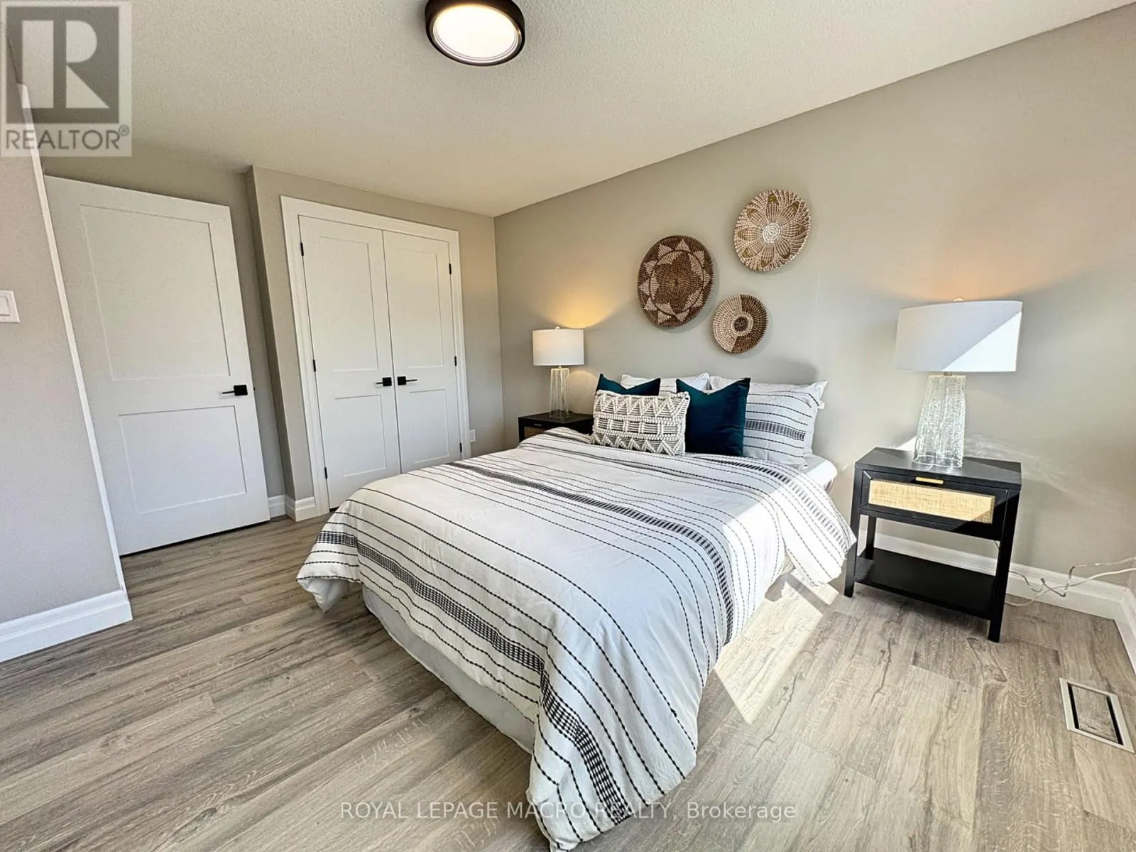 35 - 125 BONAVENTURE DRIVE