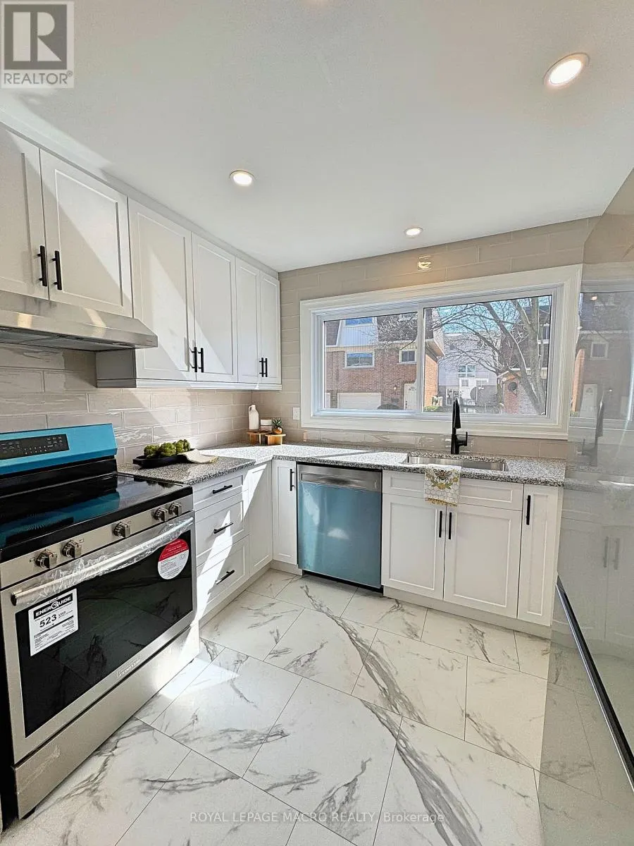 35 - 125 BONAVENTURE DRIVE