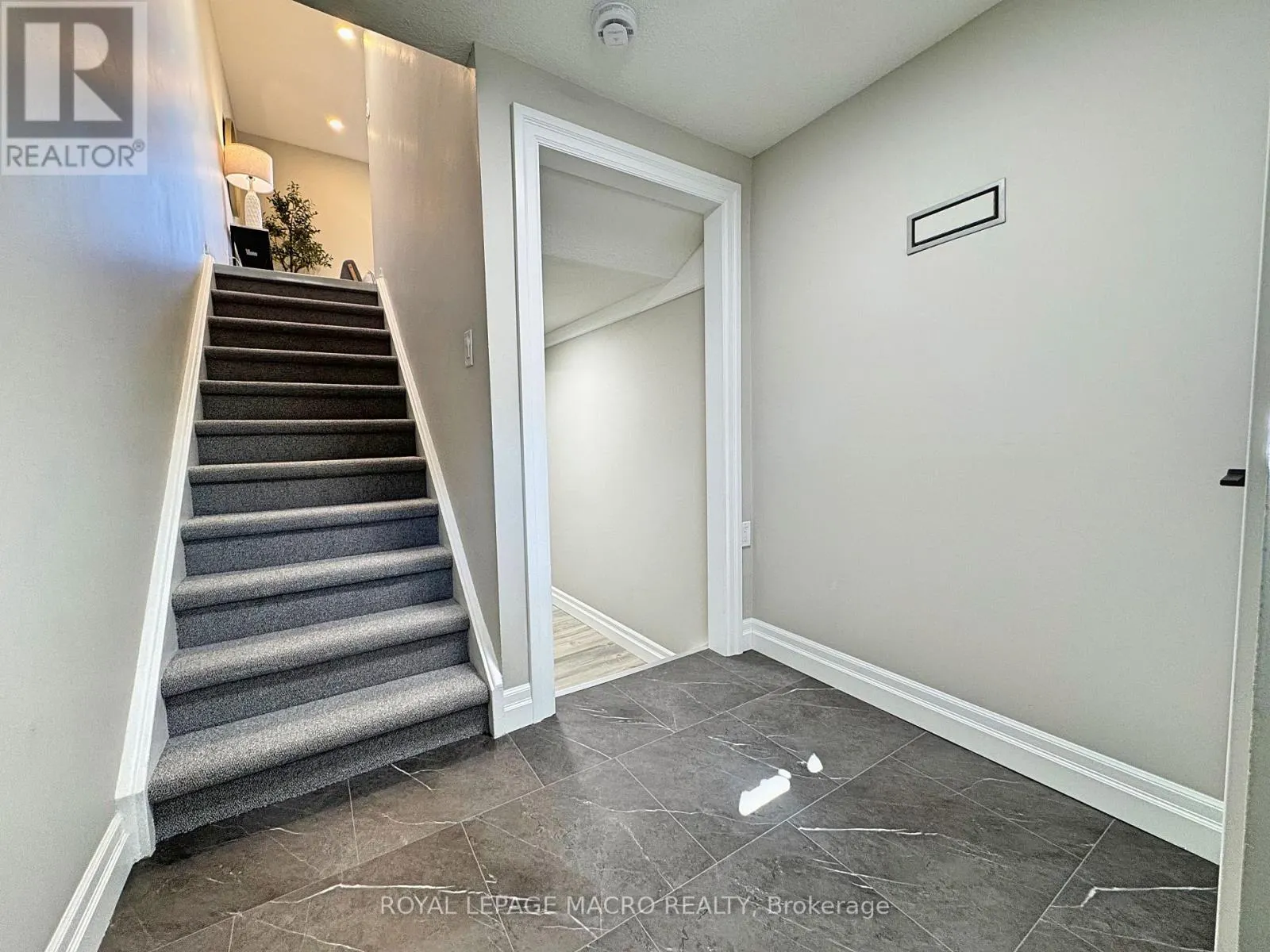 35 - 125 BONAVENTURE DRIVE