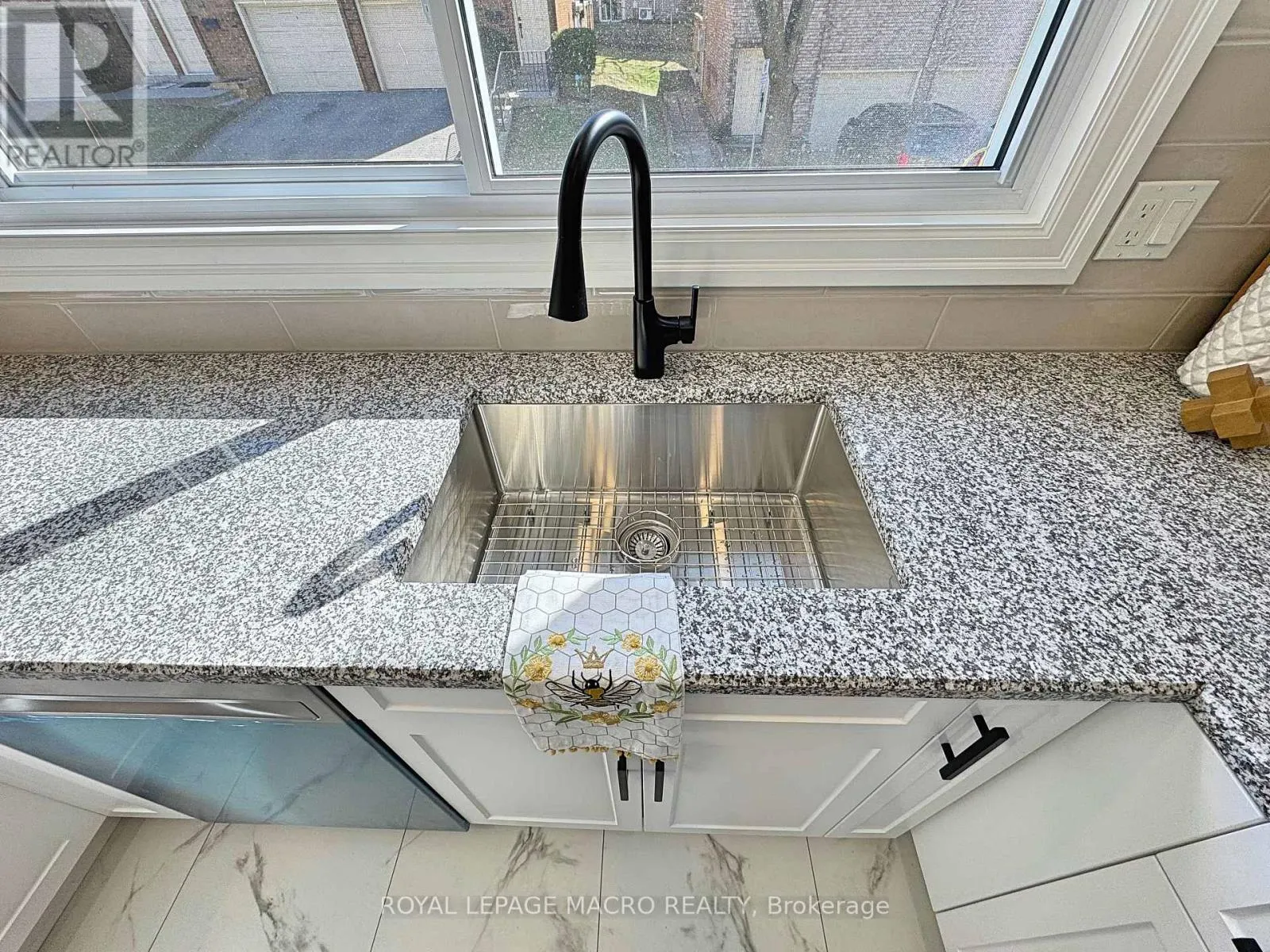 35 - 125 BONAVENTURE DRIVE