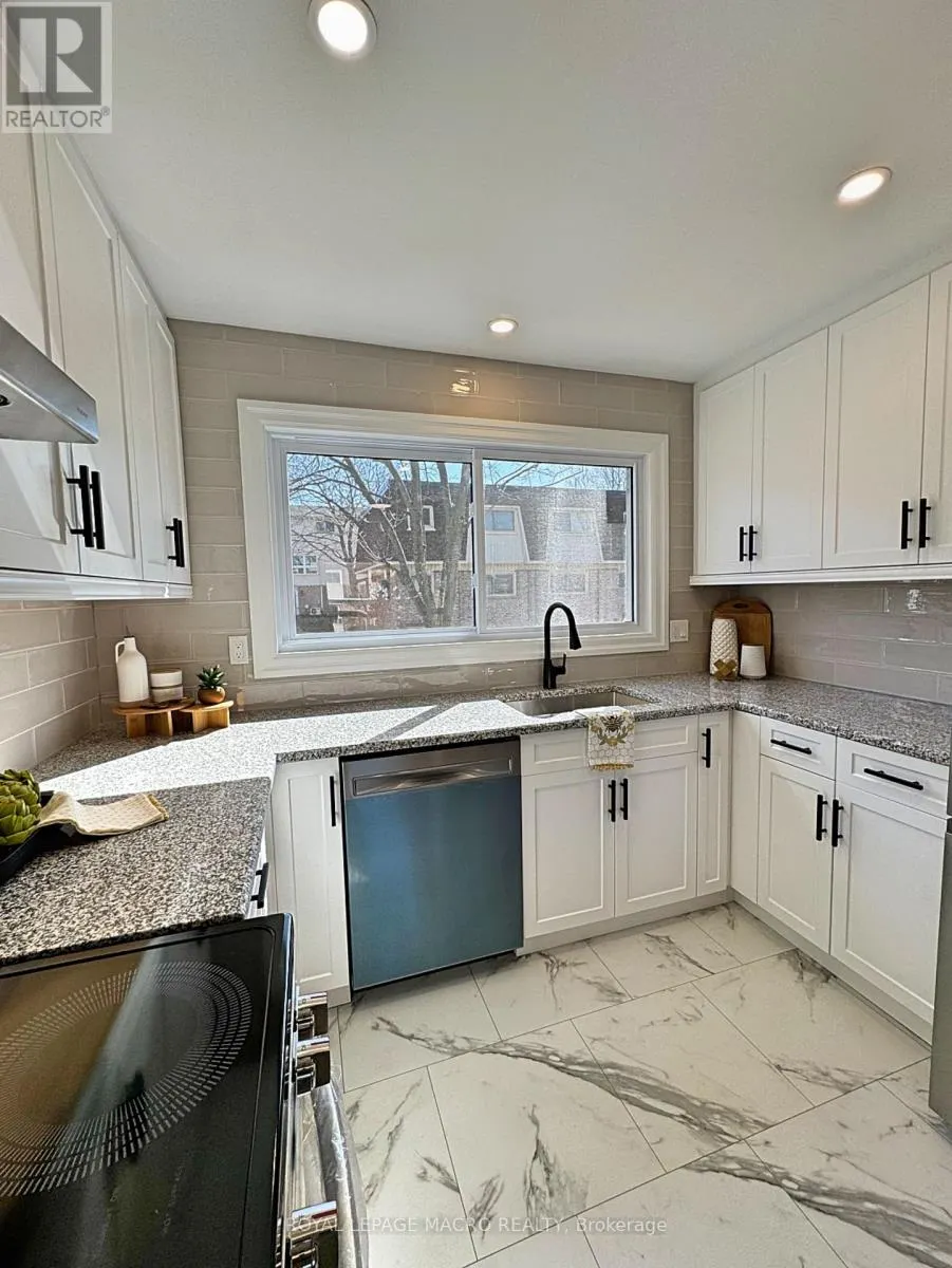 35 - 125 BONAVENTURE DRIVE