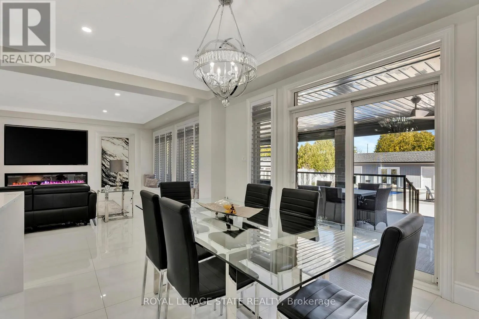 7 BERNINI COURT
