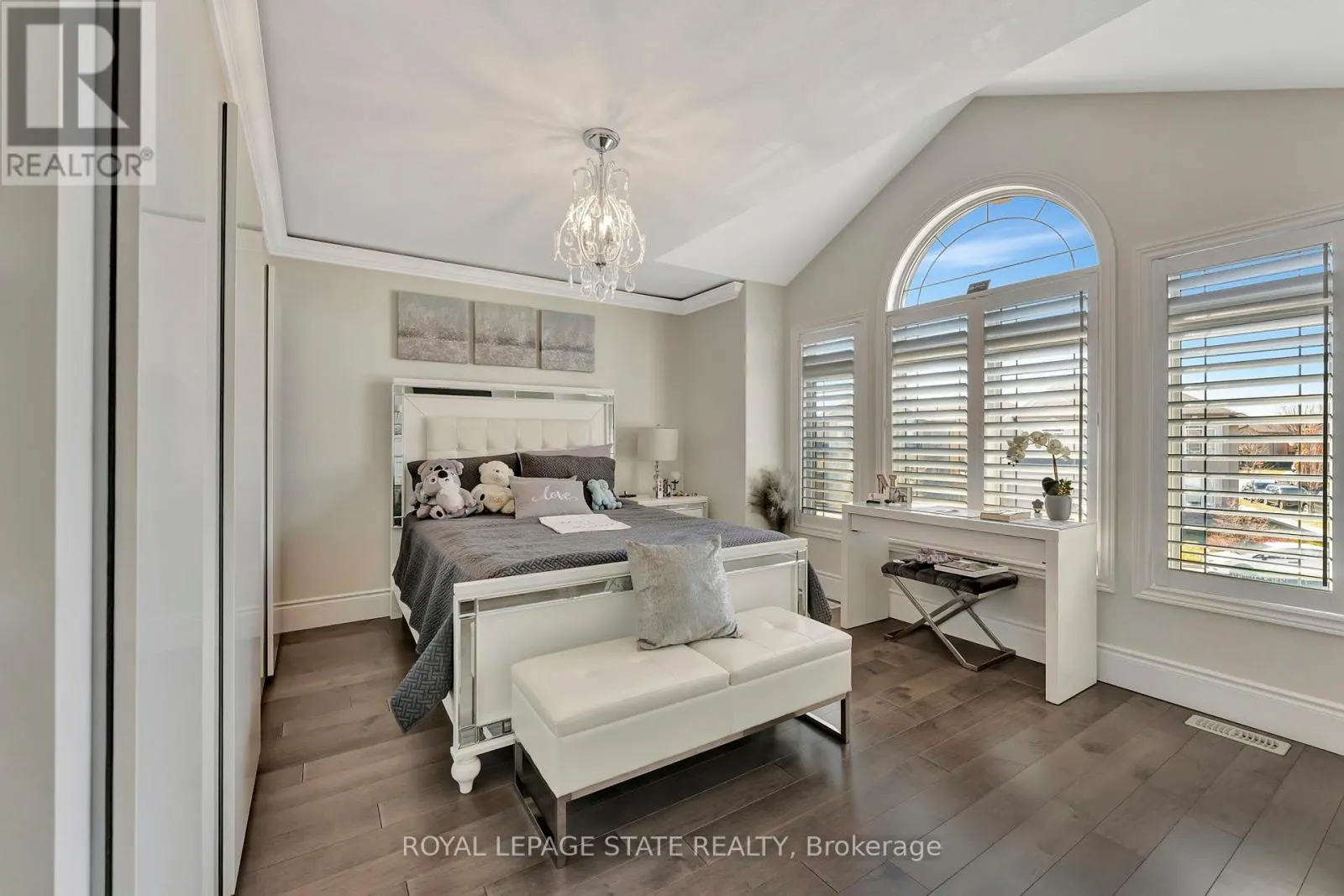 7 BERNINI COURT