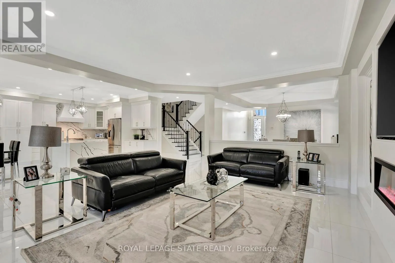 7 BERNINI COURT