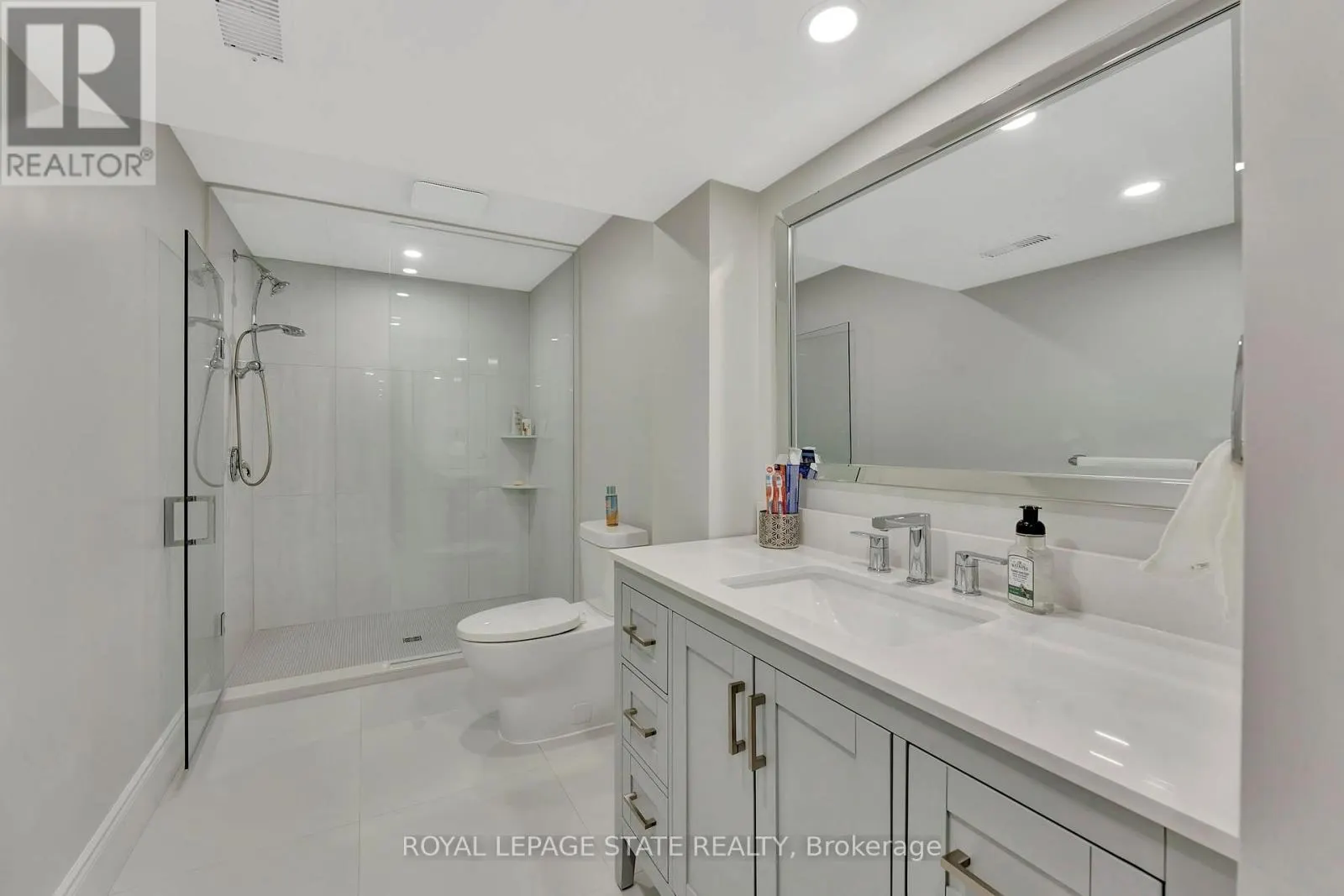 7 BERNINI COURT